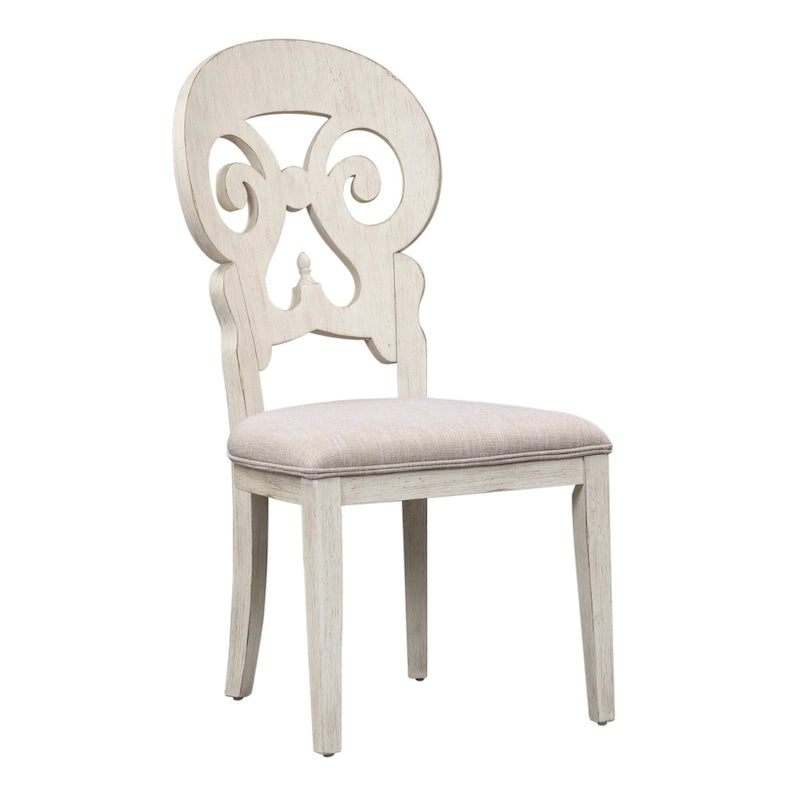 Table et chaises rétro à base blanche de style ferme