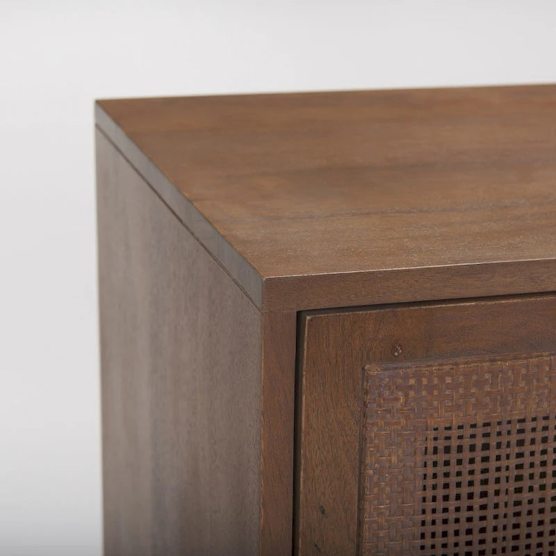 Buffet quatre portes en rotin et bois massif brun clair