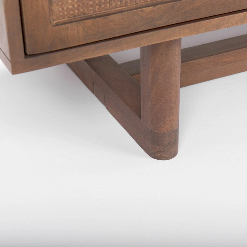 Buffet quatre portes en rotin et bois massif brun clair